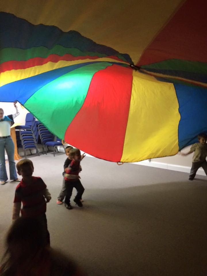 kids paraschute.jpg